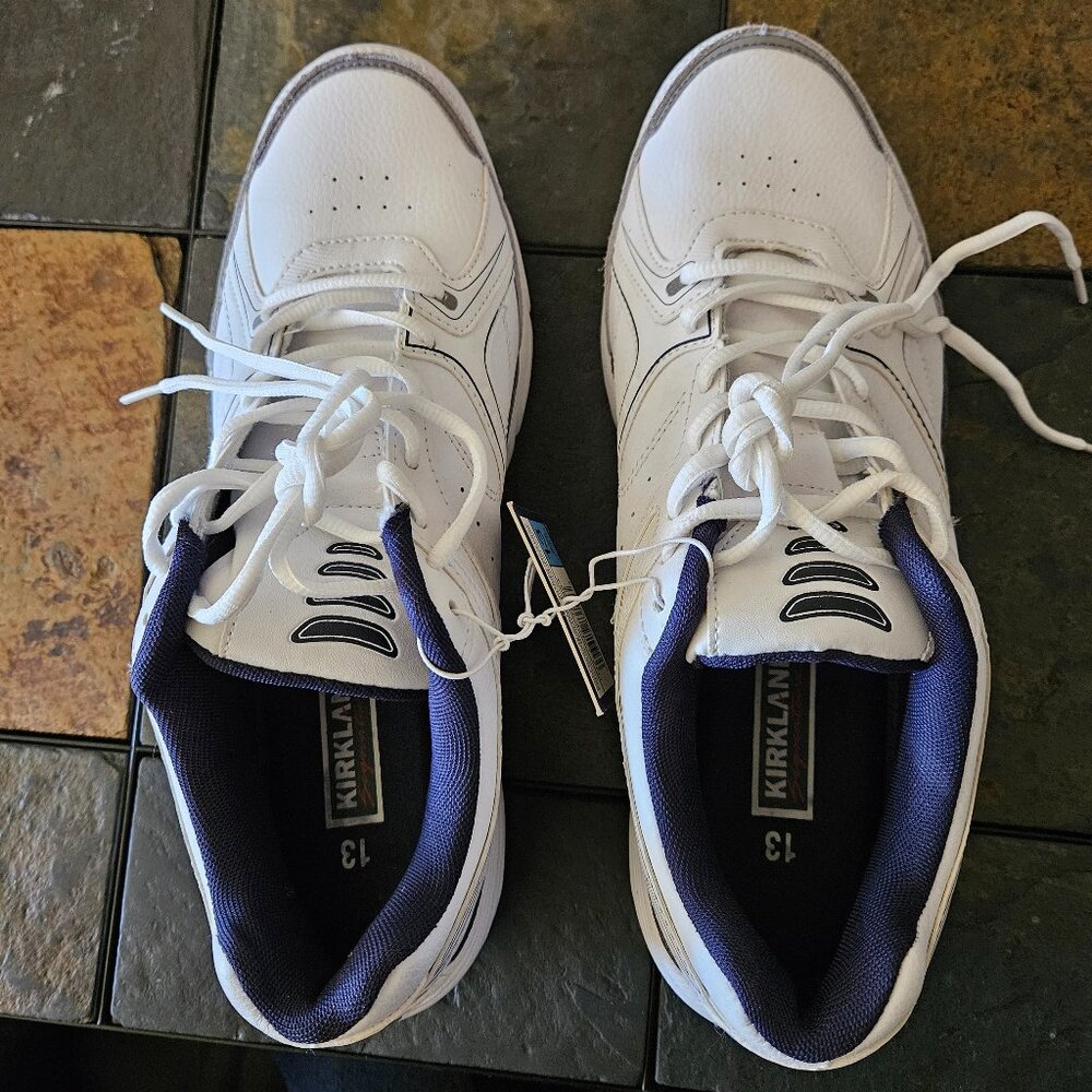 Kirkland Signature Men's Athletic Shoes Size 13 New with Tags White/Navy
